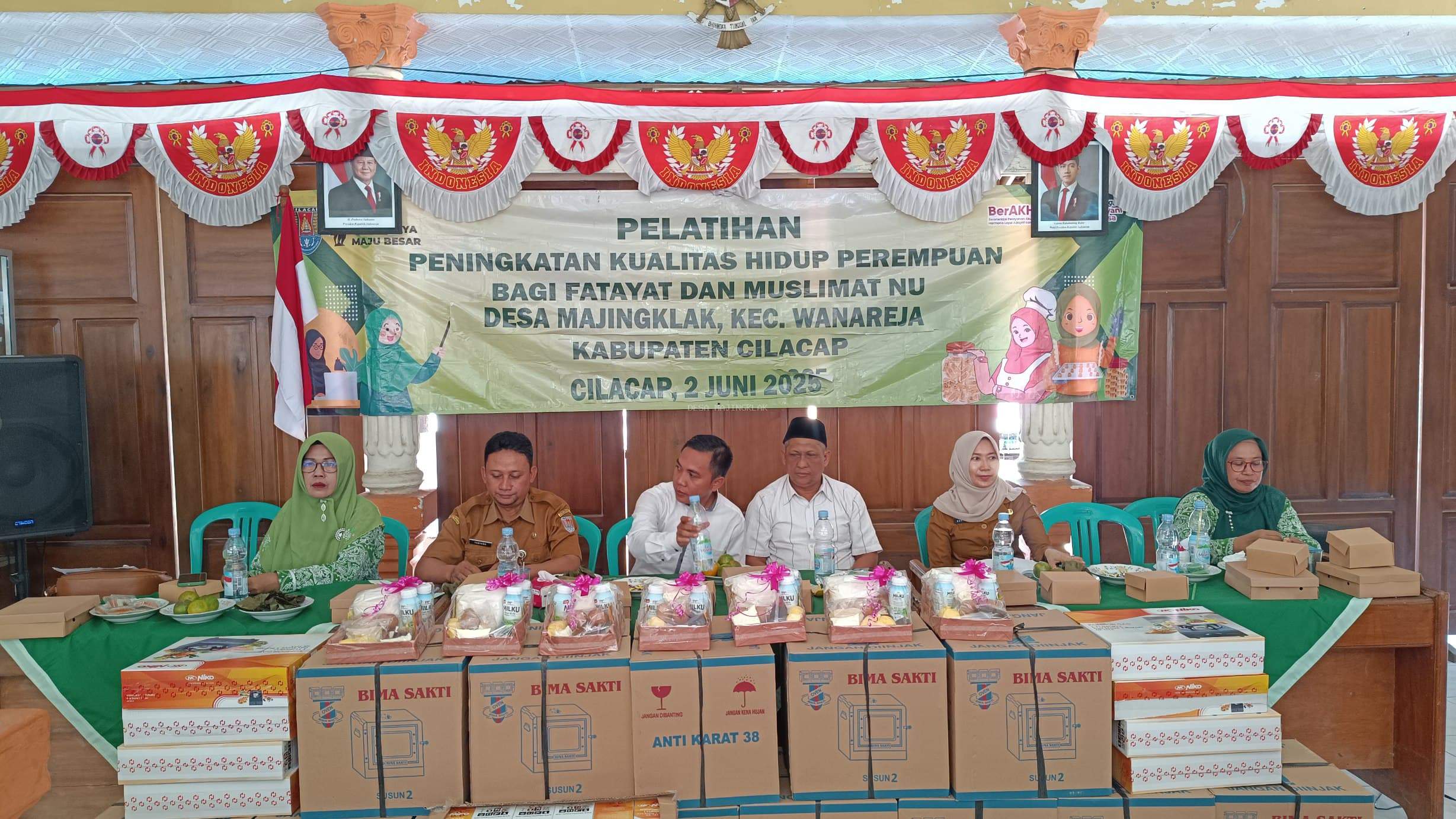 PELATIHAN PENINGKATAN KUALITAS HIDUP PEREMPUAN DESA MAJINGKLAK